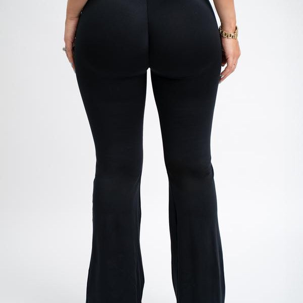 Pantalon évasé sculptant taille haute